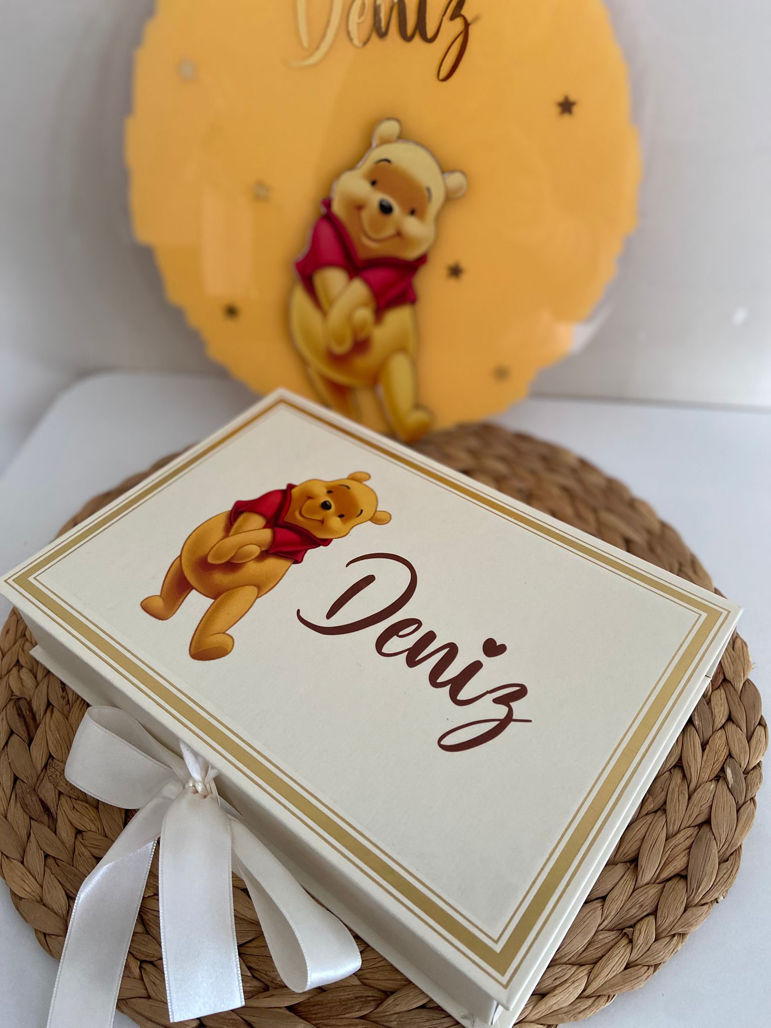 64340665-7fc0-41c3-87eb-43a7346311a4 Winnie the Pooh Bebek Çikolatası - Görsel 1